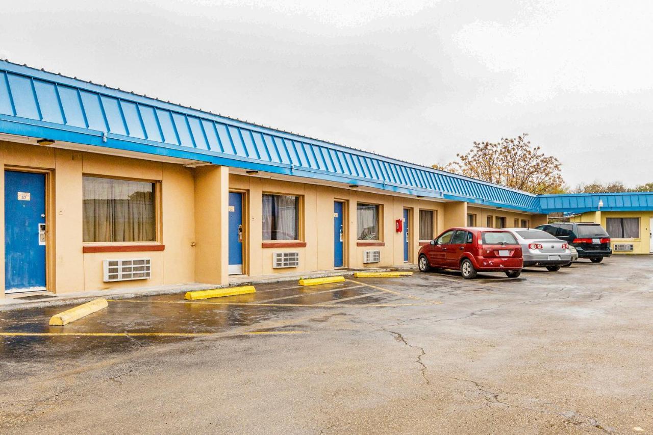 Americas Best Value Inn San Antonio Airport South Экстерьер фото