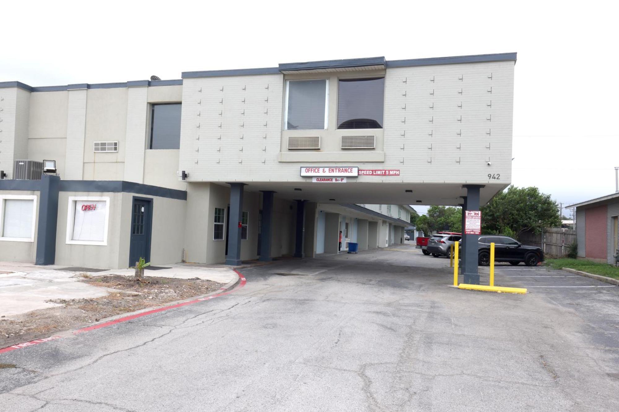 Americas Best Value Inn San Antonio Airport South Экстерьер фото